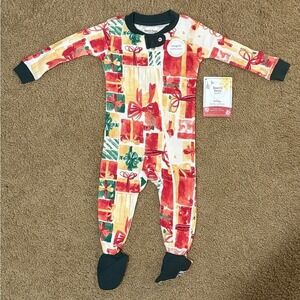 Burt's Bee Baby Red/White Holiday Family Jammies NWT